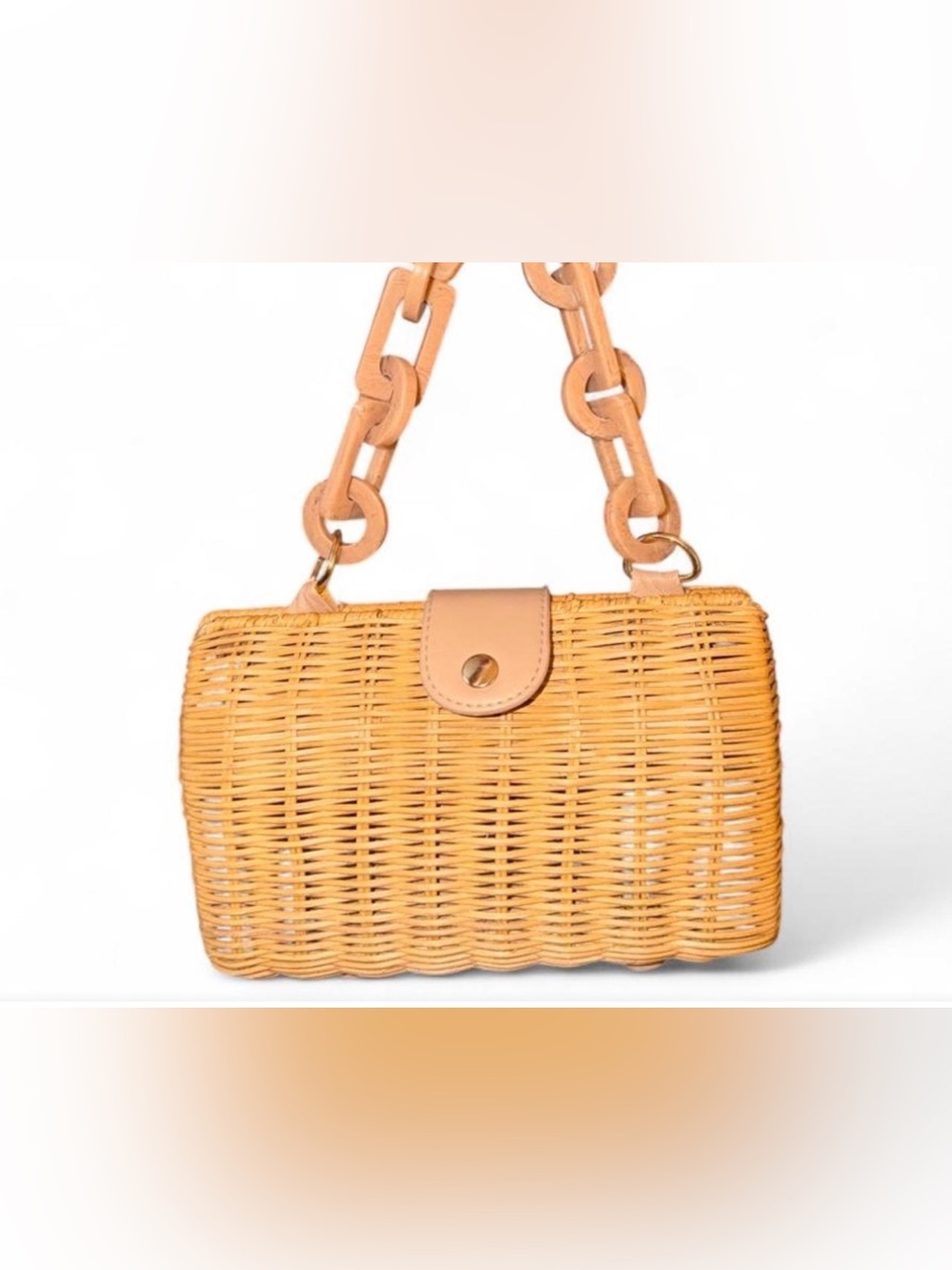 BTB Los Angeles clutch